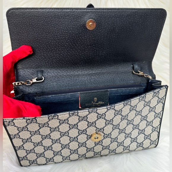Gucci Vintage Monogram Crossbody - Picture 7 of 13